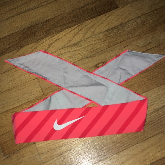 Nike Accessories - Nike headband